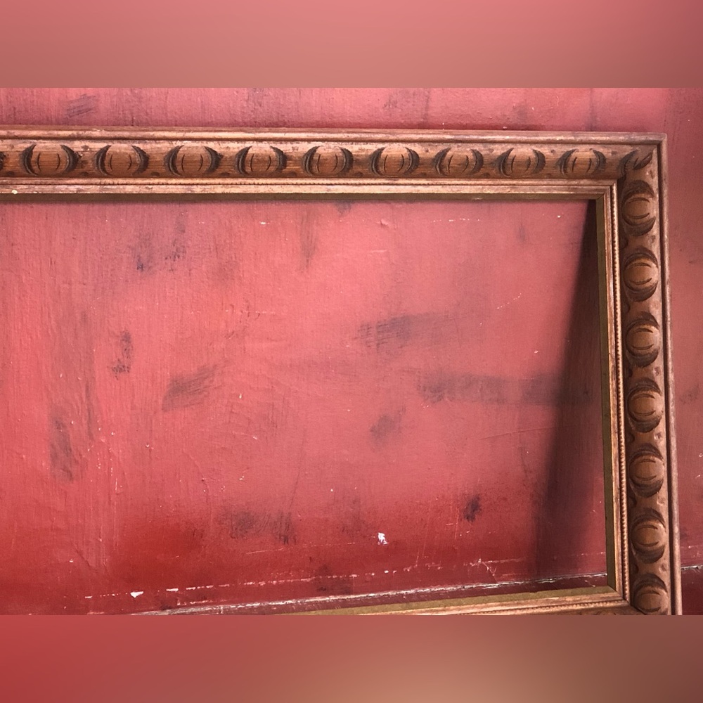9663 Large Wooden Carved Raw Folkart Art Frame Approximately 15.5” X 27.25” - Picture 4 of 8